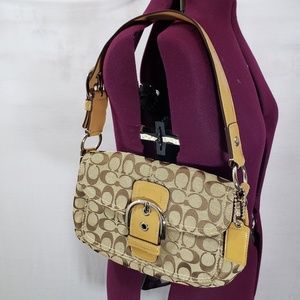 Classic Coach shoulder bag